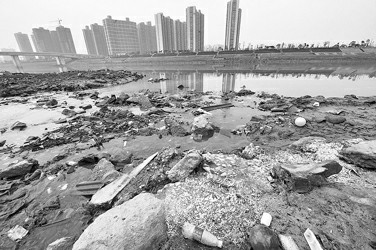 洗衣水、餐飲水、養(yǎng)殖尾水、泥漿水、醫(yī)療污泥…… 新版“水條例”“嚴管”這些污水